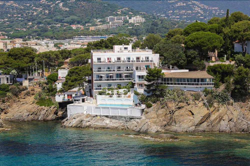 كافالير سور مير Hotel La Calanque المظهر الخارجي الصورة