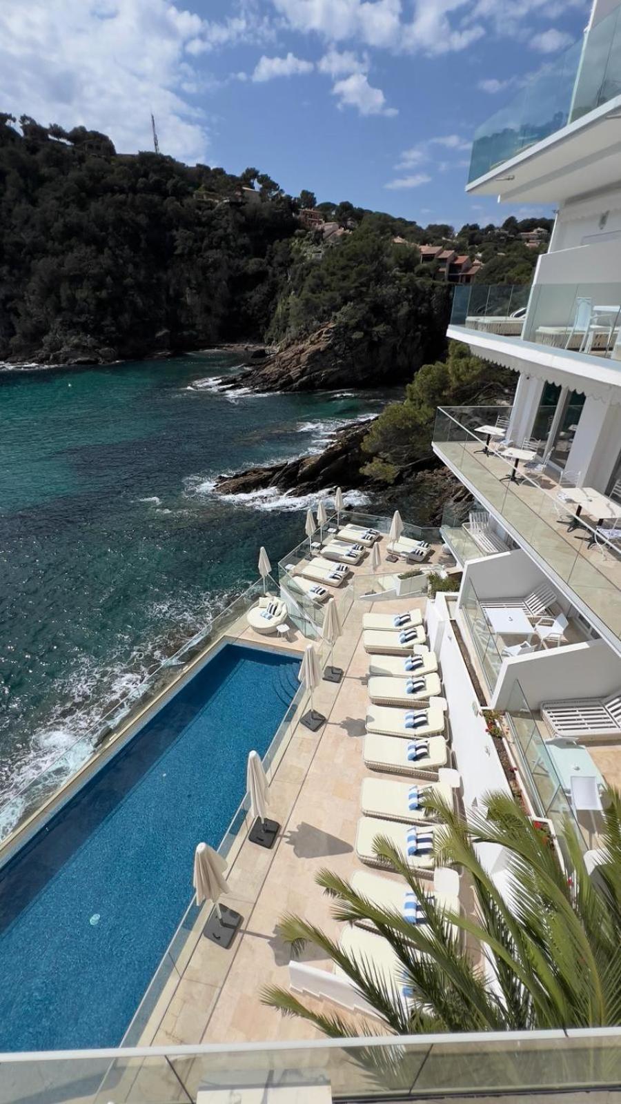 Hotel La Calanque كافالير سور مير المظهر الخارجي الصورة