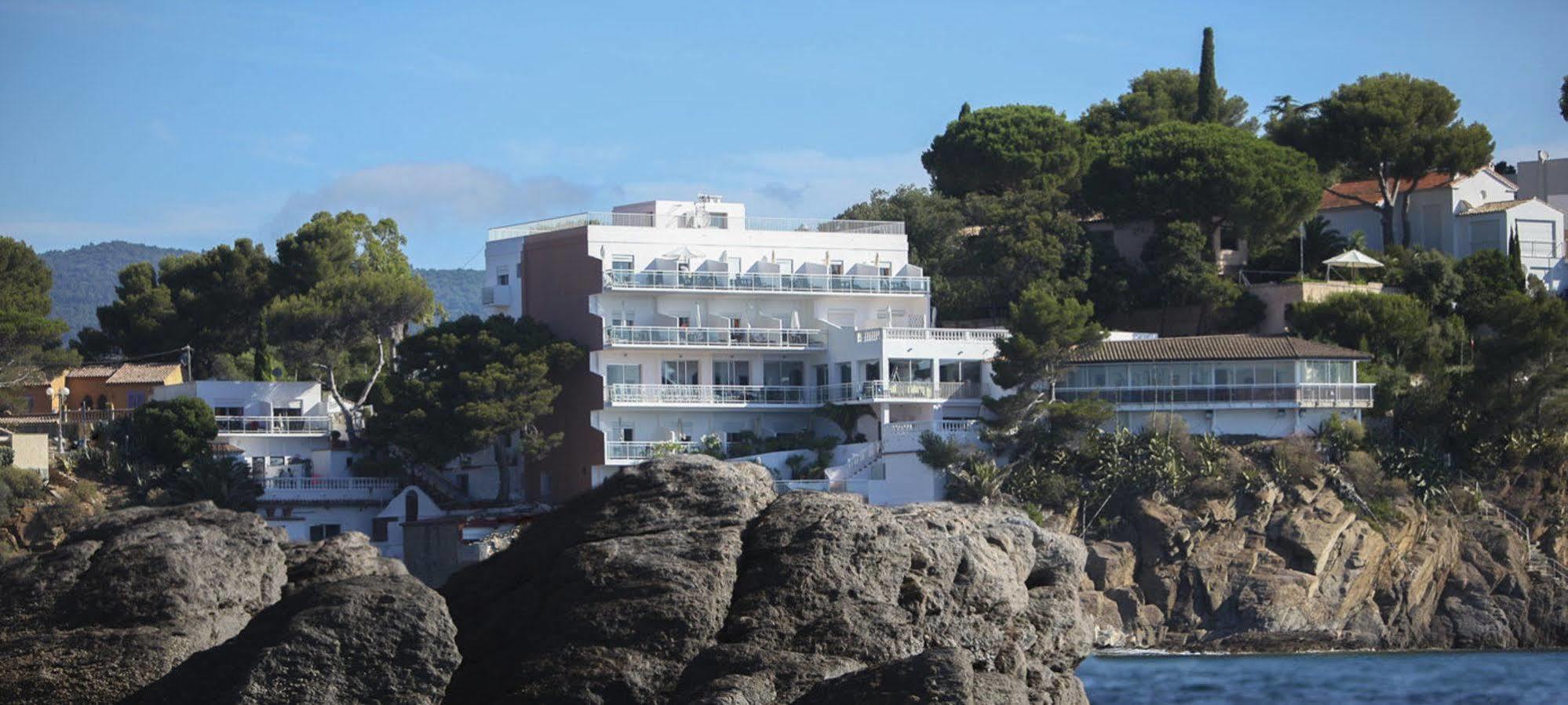 كافالير سور مير Hotel La Calanque المظهر الخارجي الصورة